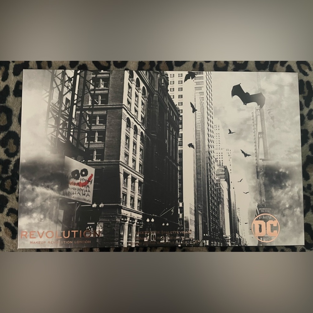 Revolution DC Palette